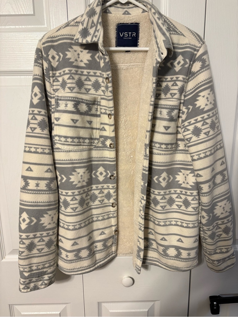 VSTR Men's Cream & Gray Patterned Sherpa-Lined Jacket